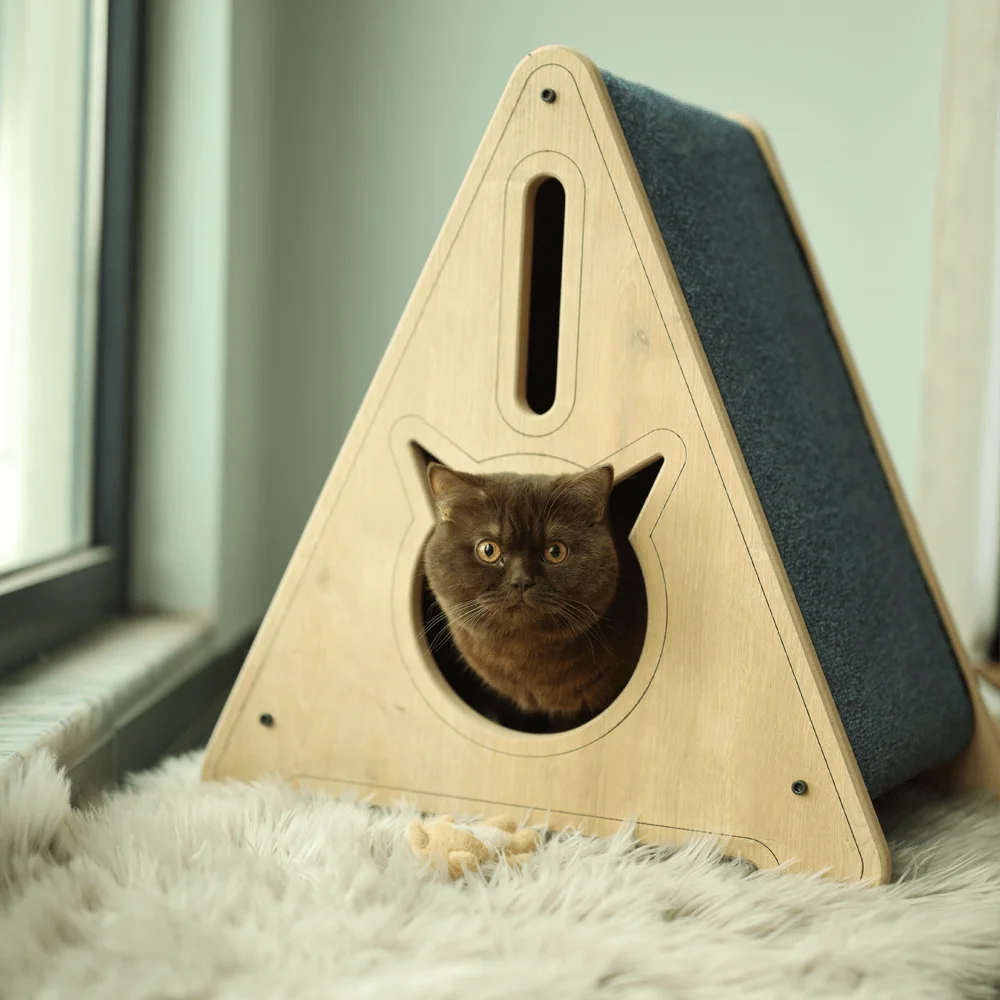 stella-cat-teepee-with-scratching-post-2.png